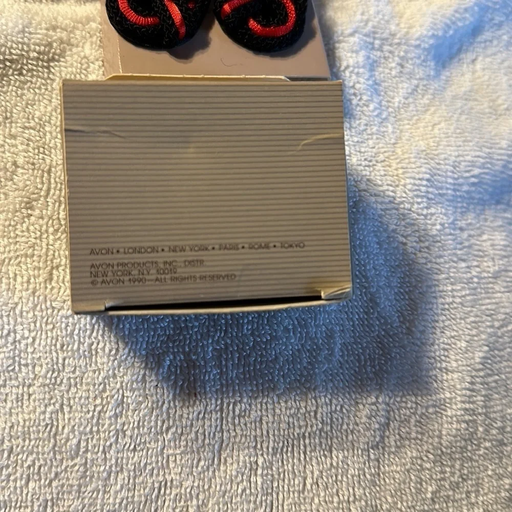 Avon Vintage 1990 Passementerie Pierced Earrings Red/Black